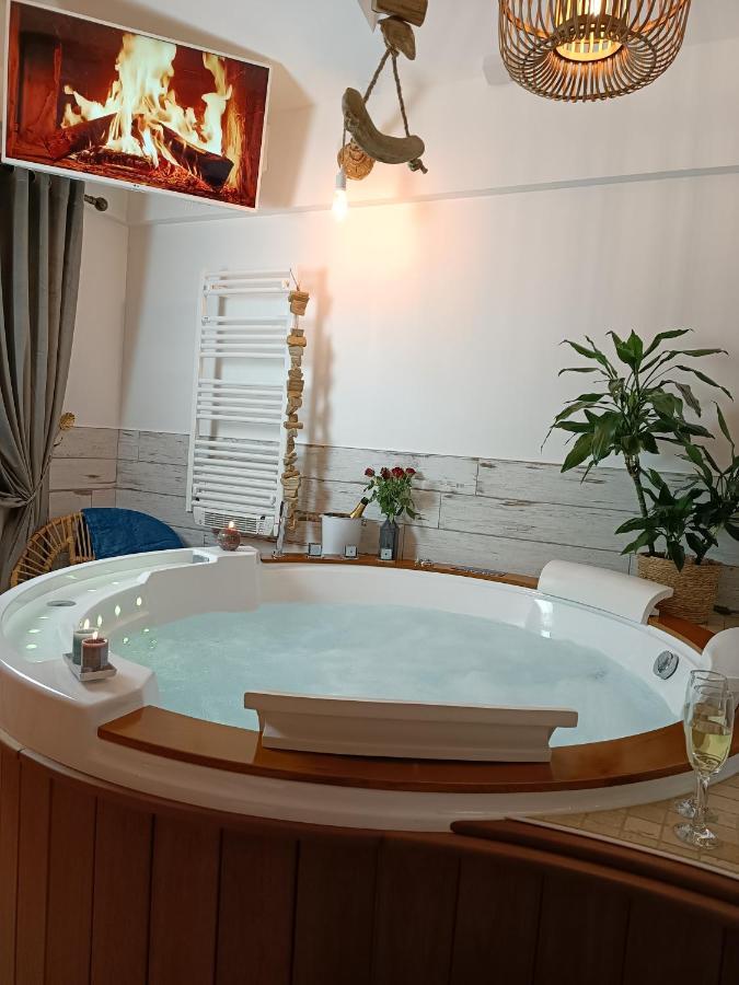 Le Marechal Duplex - Appartement Avec Jacuzzi - Caen Hyper Centre Eksteriør billede