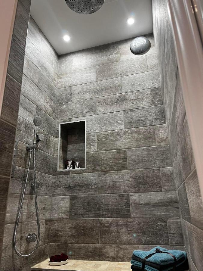 Le Marechal Duplex - Appartement Avec Jacuzzi - Caen Hyper Centre Eksteriør billede